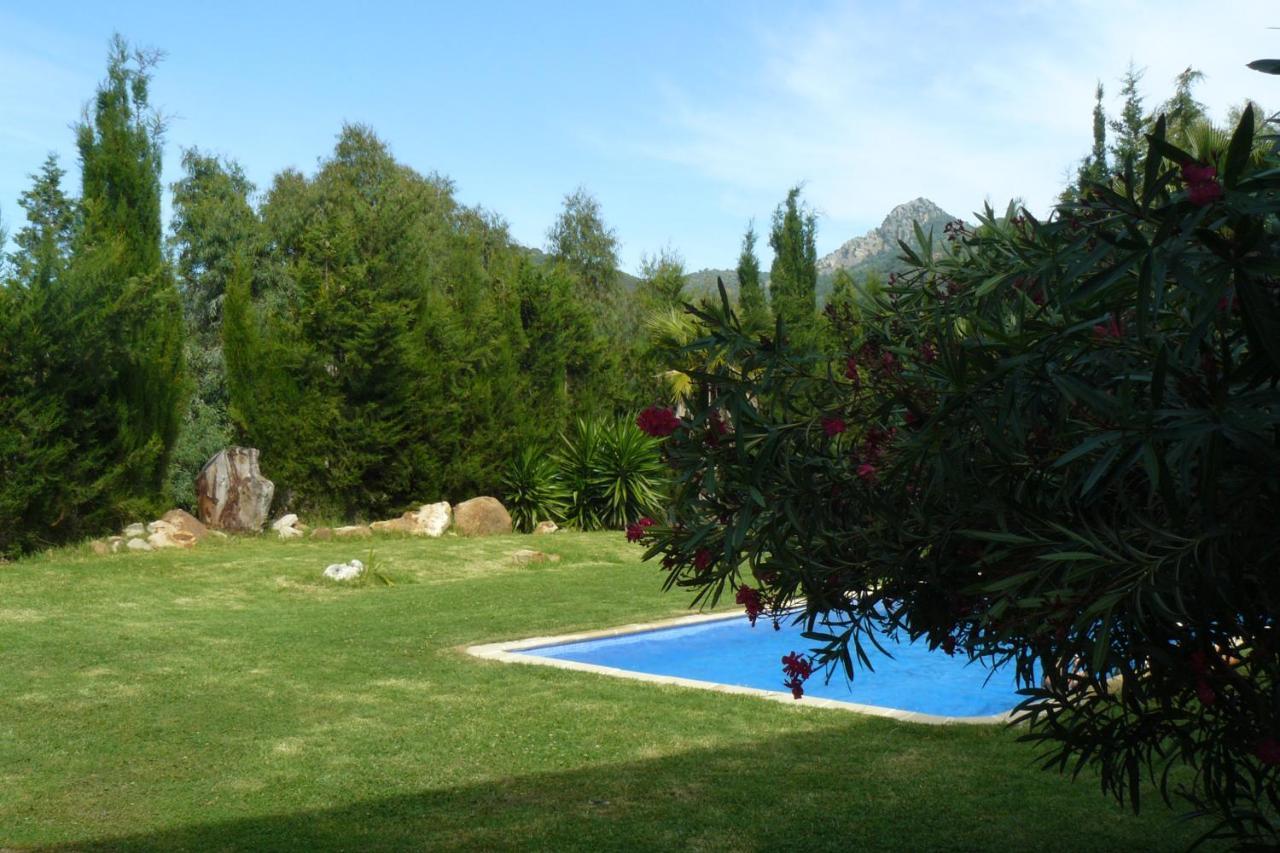 Hotel Restaurante Las Buitreras El Colmenar Exterior photo